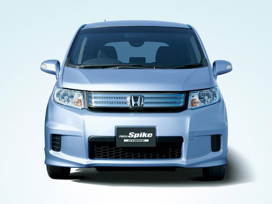  Honda Freed Spike Hybrid 2011 года  (фото 6 из 8)